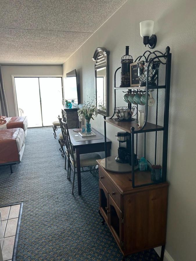 Apartment Oceanfront Efficiency T508